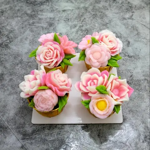 Hình ảnh set RAU CÂU cupcake 4 bánh 20/10