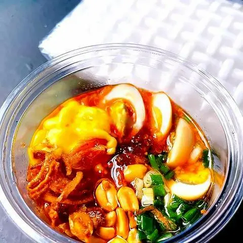 Hình ảnh Bánh tráng chấm sốt bơ mỡ hành