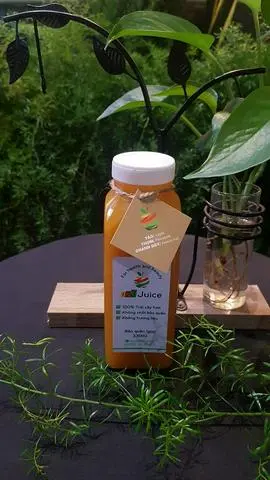 Hình ảnh Nước ép Táo - Thơm - Chanh dây 330ml