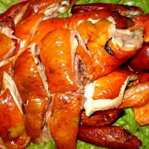 Hình ảnh Gà Nướng Mật Ong Thơm ngon 1 Con + 2 bánh mì