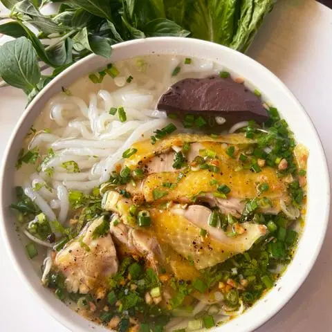 Hình ảnh Bánh canh gà ta