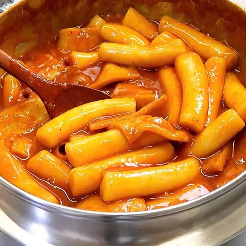 Hình ảnh Tokkboki chả cá Chay