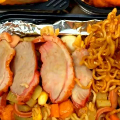 Hình ảnh Mì Trộn INDOMIE Lườn Ngỗng Sốt Chua Ngọt