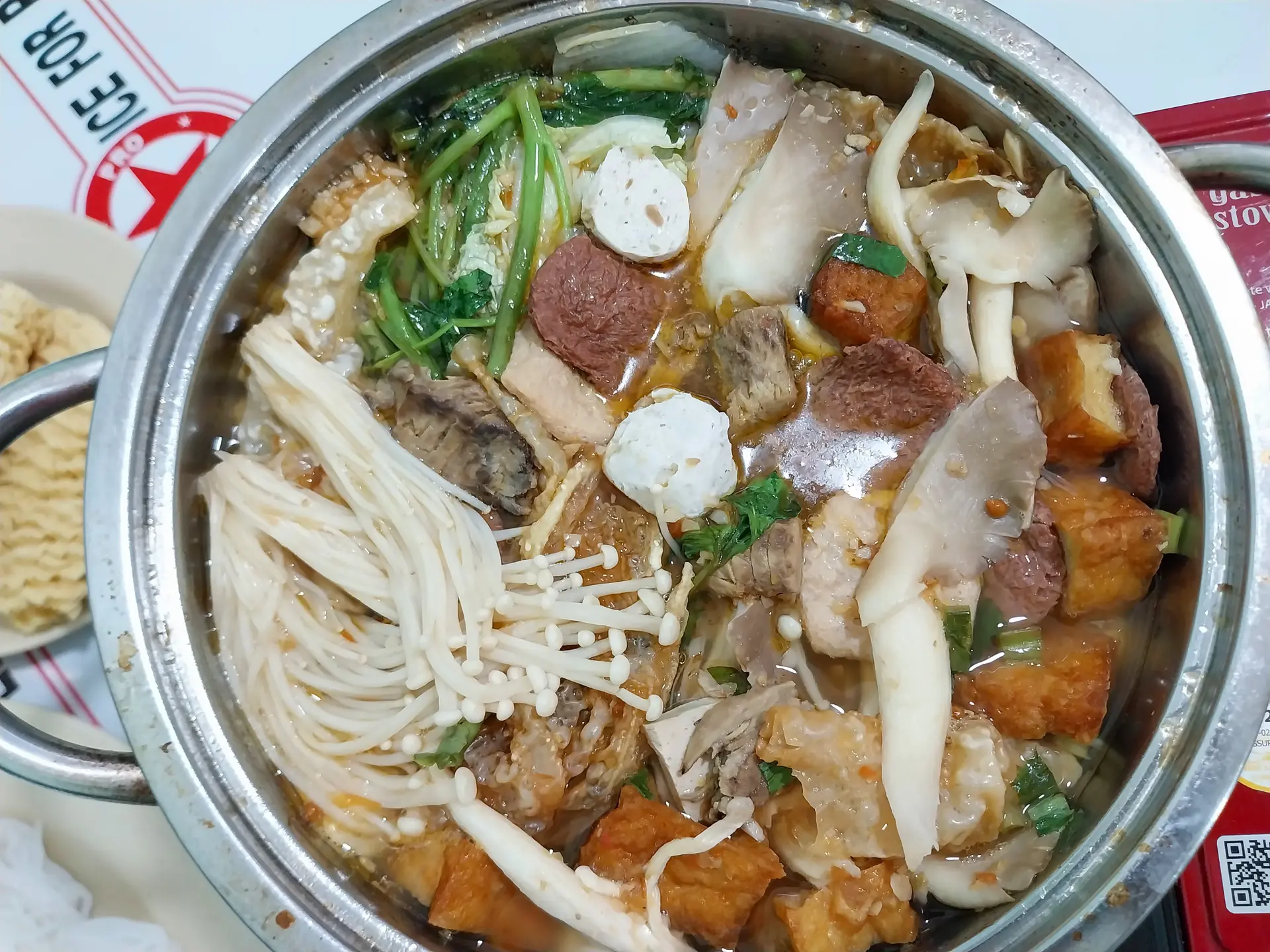 Hình ảnh Lẩu Dê Chay + Nấm 2 Người
