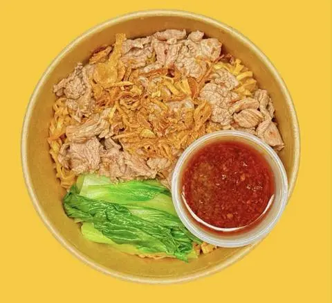Hình ảnh Mì Trộn Bò + Nước Sốt 
