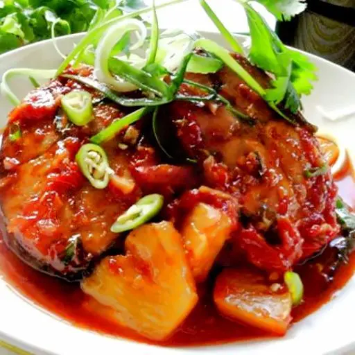 Hình ảnh Cơm Cá Ngừ Kho Thơm