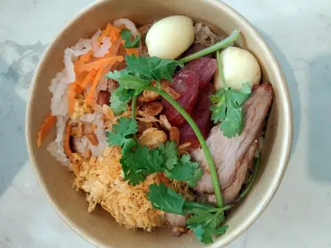 Hình ảnh Xôi Xá Xiu size đặc biệt 