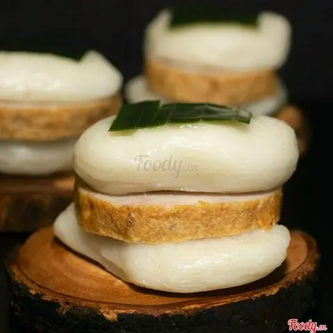 Hình ảnh Bánh Dày Kẹp Chả Chiên