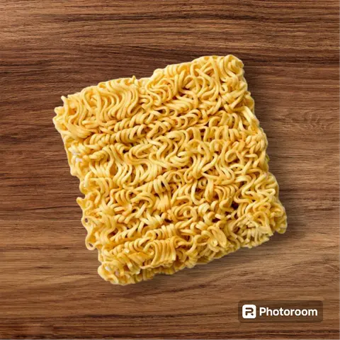 Hình ảnh 2 gói mì thêm