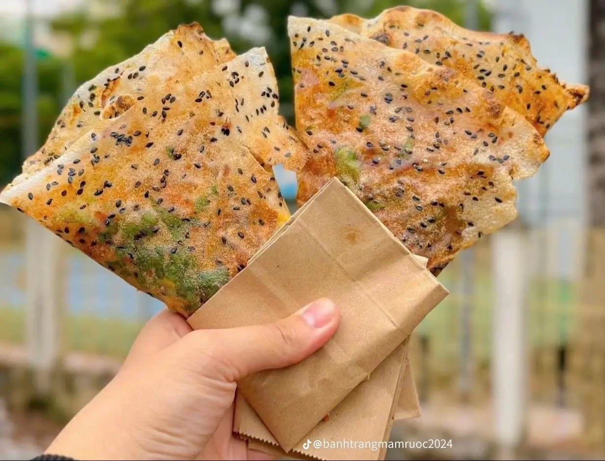 Hình ảnh Bánh Tráng nướng mắm ruốc
