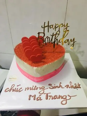 Hình ảnh Bánh Kem Tiramisu Trái Tim phủ red velvet