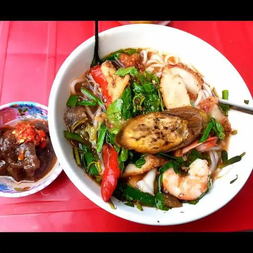 Hình ảnh Bún Mắm Tôm - Mực - Chả Cá - Heo Quay - Khổ Qua Cà Ớt 