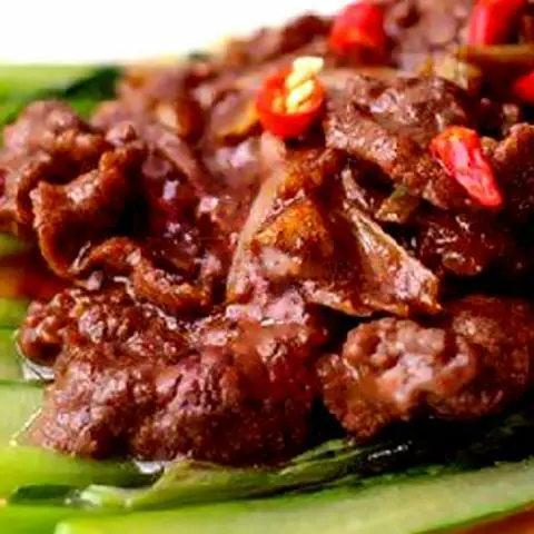 Hình ảnh Bắp Bò Nhúng Mẻ