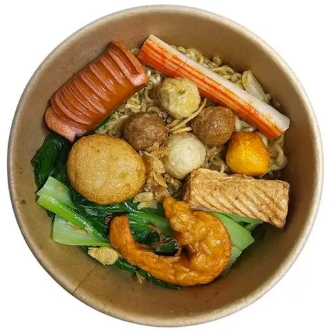 Hình ảnh Mì trộn cá viên thập cẩm ( như hình )