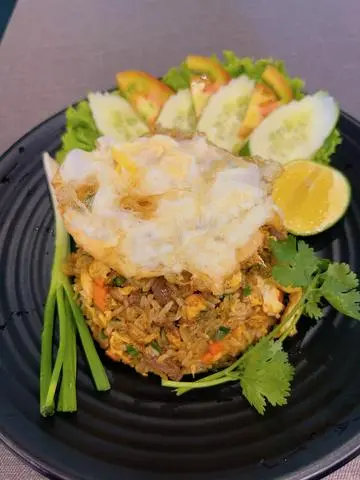 Hình ảnh Cơm cà ri bò trứng ( nhỏ)