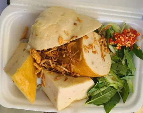 Hình ảnh Bánh Cuốn Đặc Biệt Chả Siêu To Khổng Lồ