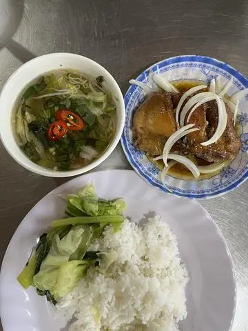 Hình ảnh Cơm Gà Rôti 