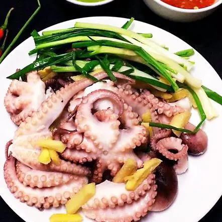 Hình ảnh bạch tuột hấp hành gừng