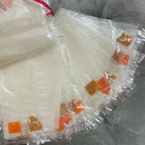 Hình ảnh Bánh Tráng Trắng Dẻo Cuốn (xâu) - 12 miếng