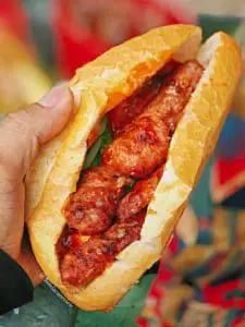 Hình ảnh bánh mì nem nướng 
