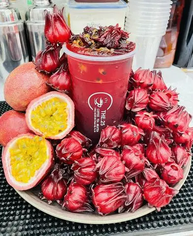 Hình ảnh Lục Trà Hibiscus Mix Chanh Dây - ly 700ml - size L
