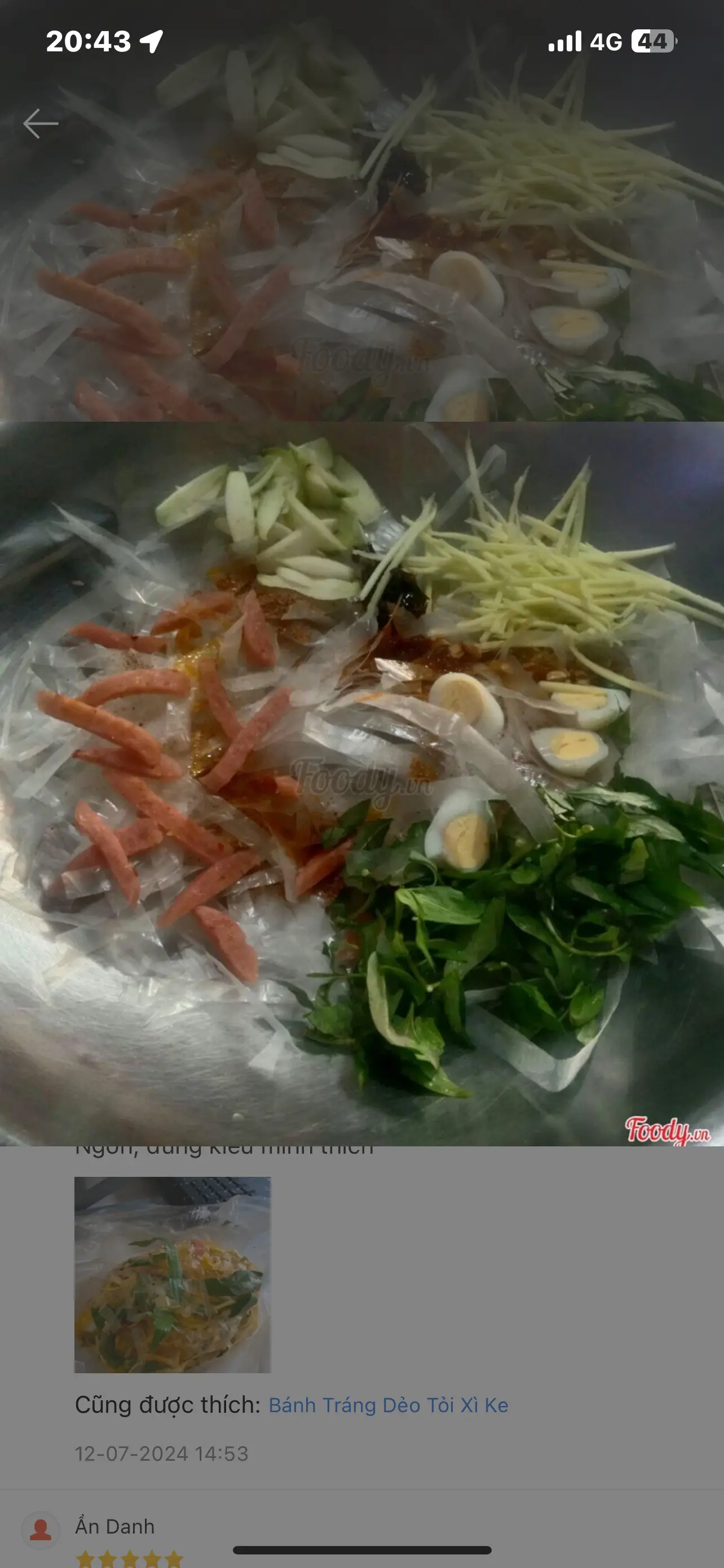 Hình ảnh Bánh tráng trộn nem ,trứng cút ,xoài 