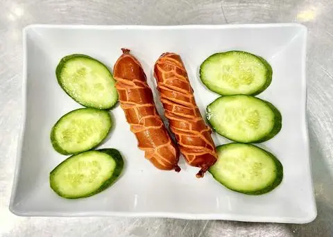 Hình ảnh Xúc xích chay chiên (2 cây)