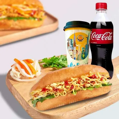Hình ảnh Combo Bánh mì gà xé + Ly đá + Nước ngọt bất kỳ