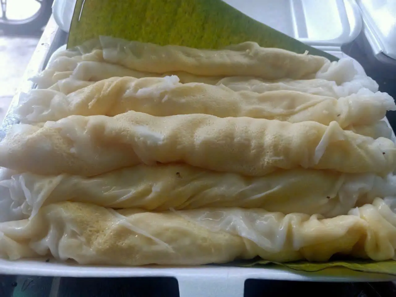 Hình ảnh Bánh ướt trứng (3 dây)
