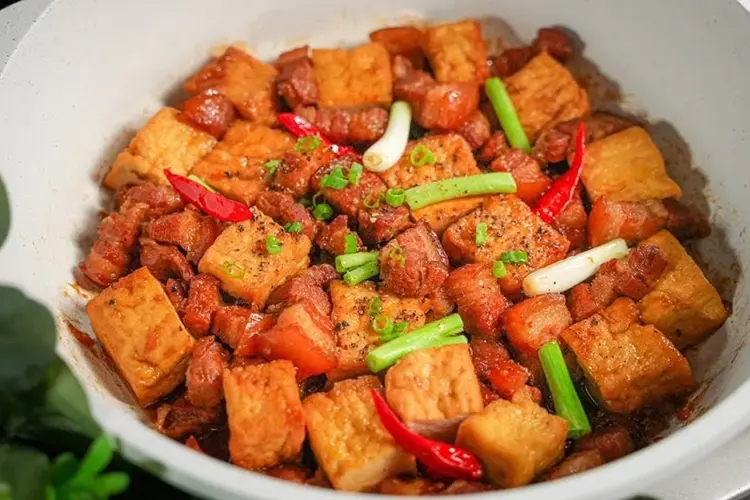 Hình ảnh Cơm thịt kho đậu hủ