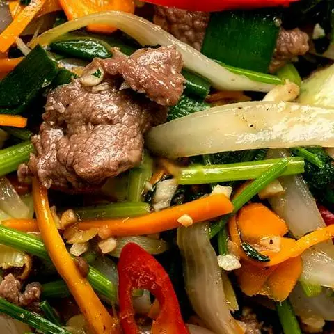 Hình ảnh Bò xào hành cần