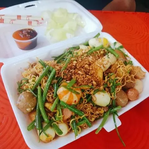 Hình ảnh Mì xào thập cẩm phần lớn 55k