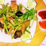 Hình ảnh Viên Chiên Sốt Mắm Tỏi 