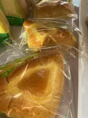 Hình ảnh bánh mì tam giác dừa 