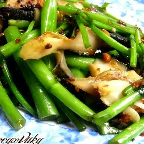 Hình ảnh Ốc Giác Xào Rau Muống