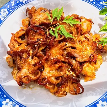 Hình ảnh BẠCH TUỘT NƯỚNG (xào sa tế, xào hành cần)