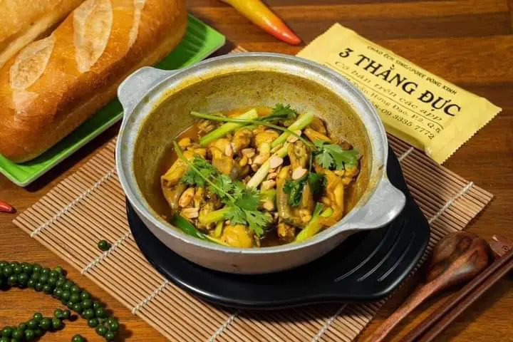 Hình ảnh ếch xào lăn 2con +bánh mì 