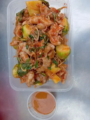 Hình ảnh Chân gà sốt thái
