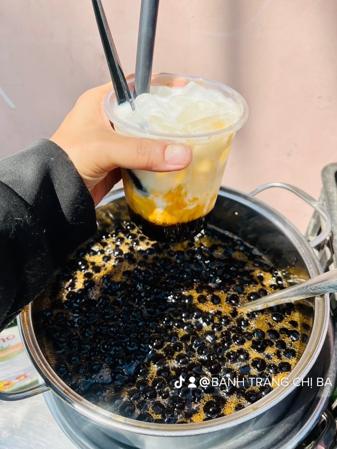 Hình ảnh Sữa tươi trân châu đường đen