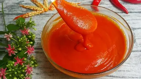 Hình ảnh TƯƠNG ỚT HOA SEN CAY DỊU KHA