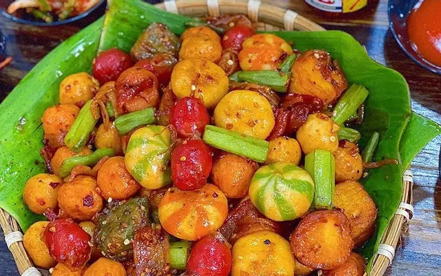 Hình ảnh combo Mẹt Chiên mắm tỏi + 2 nước ngọt tùy chọn 