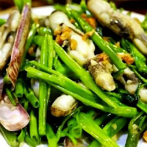 Hình ảnh Móng Tay Xào Rau Muống