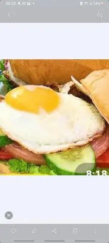 Hình ảnh Hamburger chả + trứng