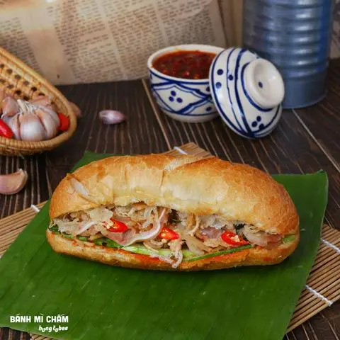 Hình ảnh Bánh mì tré rơm