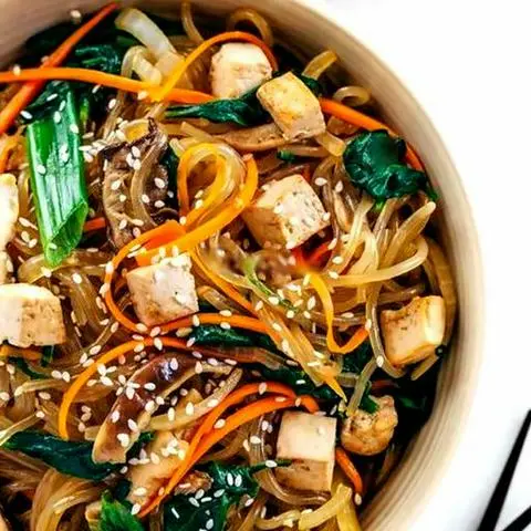Hình ảnh Vegan japchae - miến trộn chay