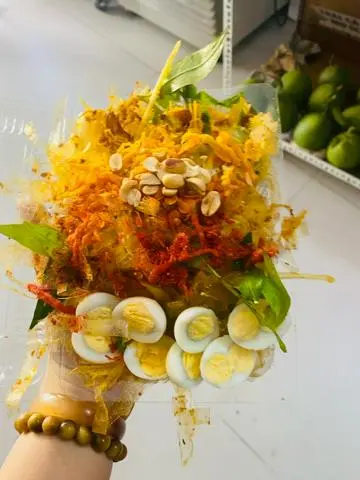 Hình ảnh bánh tráng phơi sương trộn thạp cẩm 