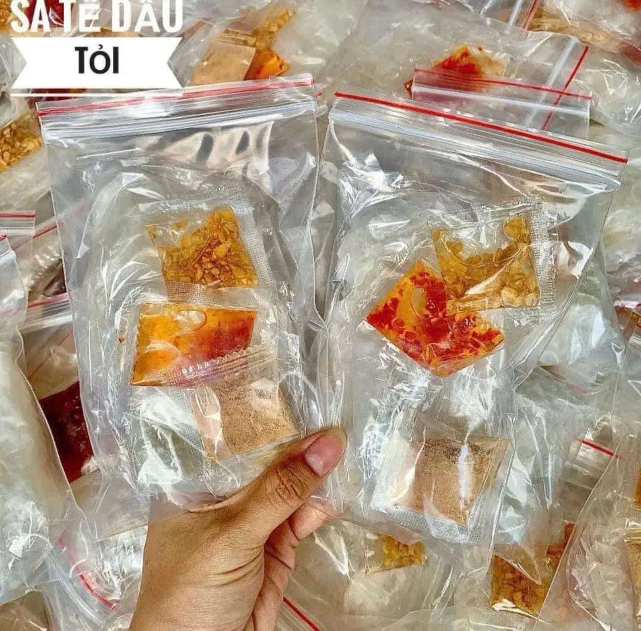 Hình ảnh Bánh tráng muối sate tỏi túi zip