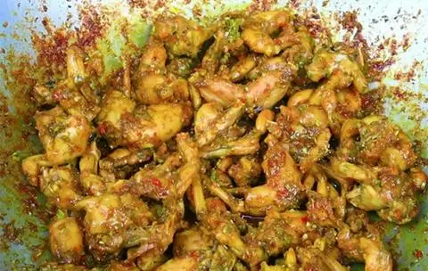 Hình ảnh Ếch Xào Xả Ớt Đĩa Vừa