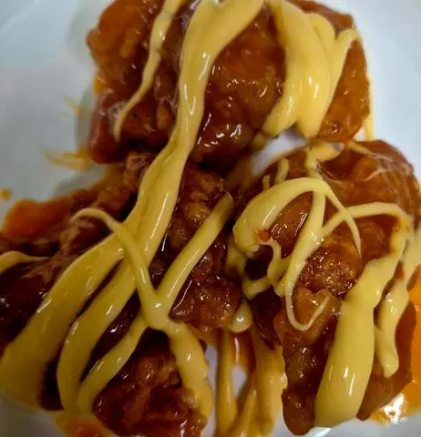 Hình ảnh Gà sốt cay phô mai