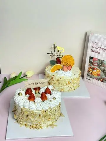 Hình ảnh Bánh kem bắp nam nữ size 16cm ngon đặc biệt